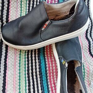Mellow Walk Women's Steel Toe Slip-On Shoes – Preloved & Work-Ready